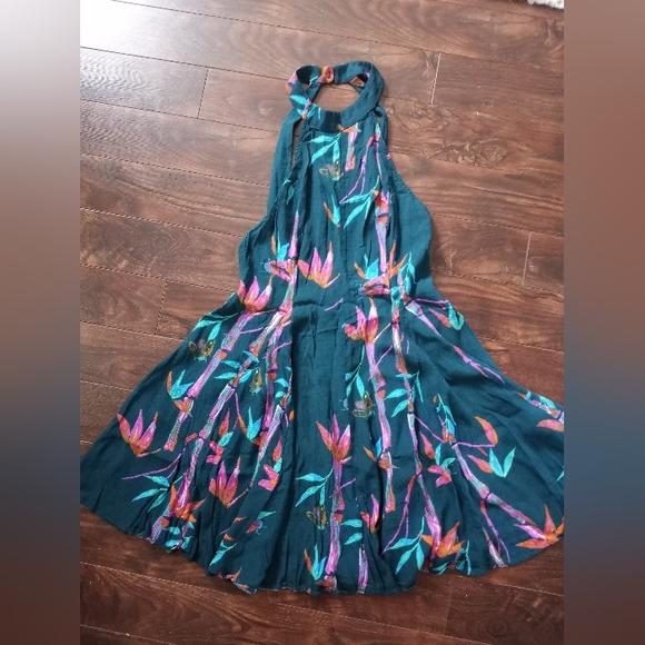 Summer dress - Picture 1 of 3